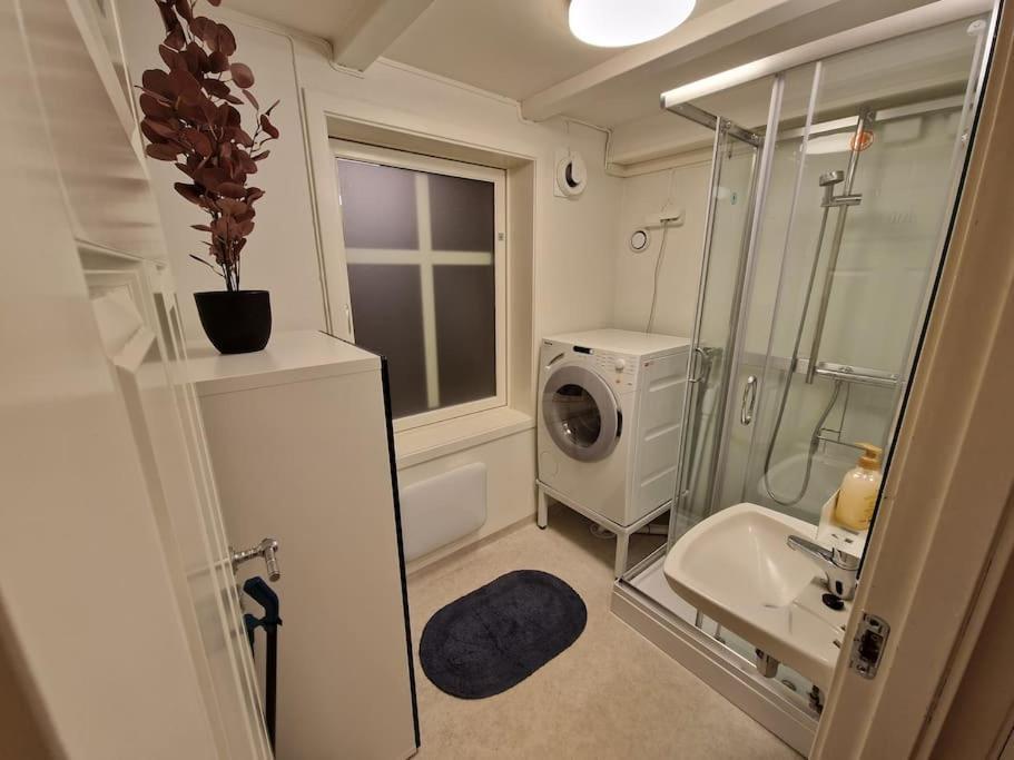 Apartment Next To The Bridge トロムソ エクステリア 写真